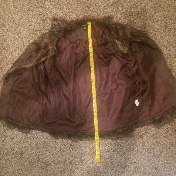 Streetwear Society Faux Fur Vest - Picture 6 of 9